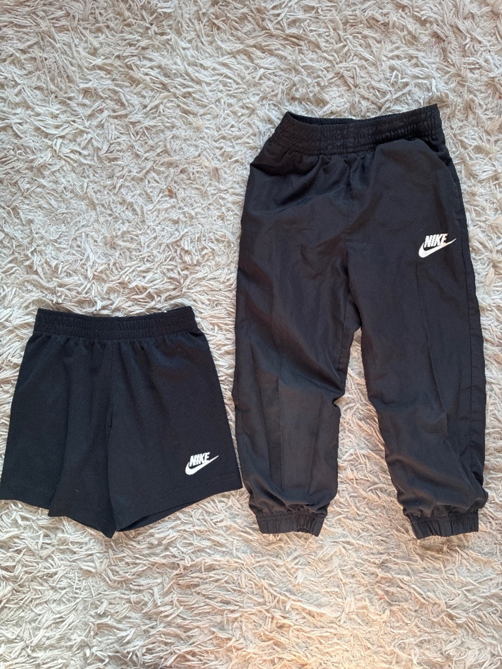 Boys Black Nike Pants Joggers and Shorts Size 4 4T